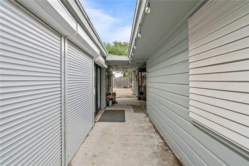 517 Catalina Place Corpus Christi, TX 78411