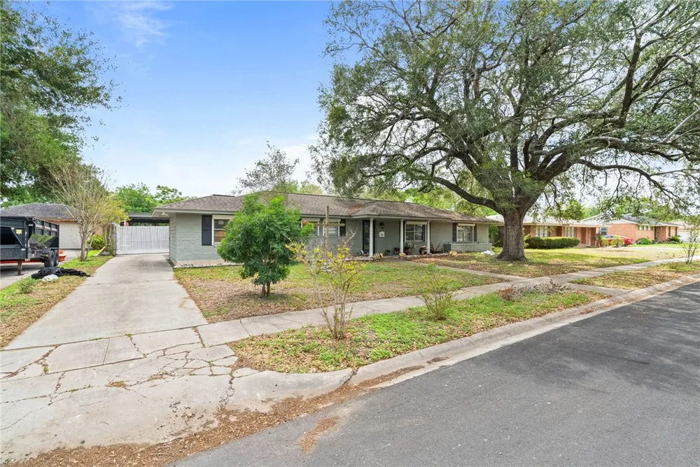 517 Catalina Place Corpus Christi, TX 78411