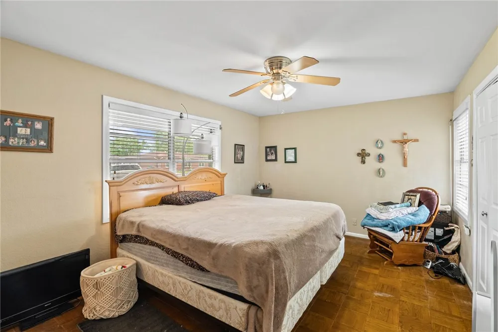 517 Catalina Place Corpus Christi, TX 78411