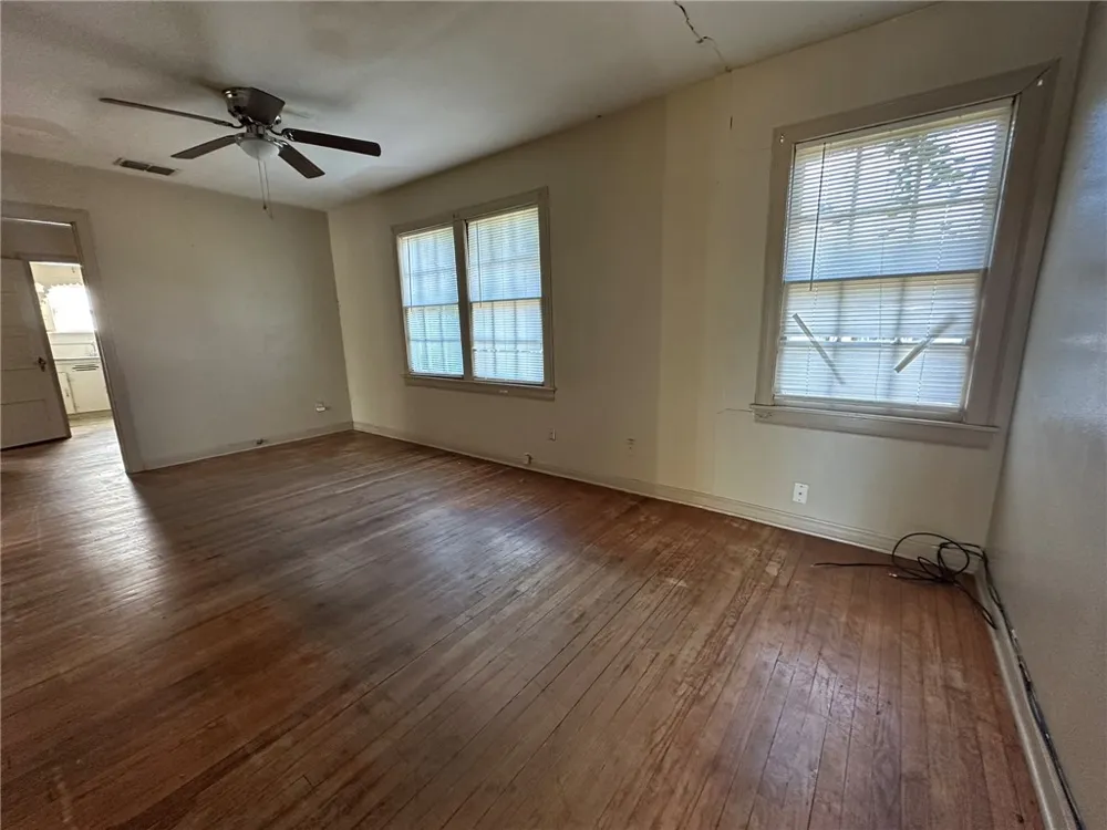 214 W Heard Street #C Refugio, TX 78377
