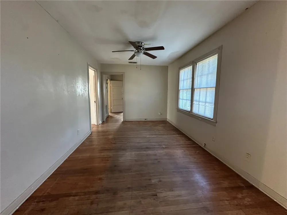 214 W Heard Street #C Refugio, TX 78377