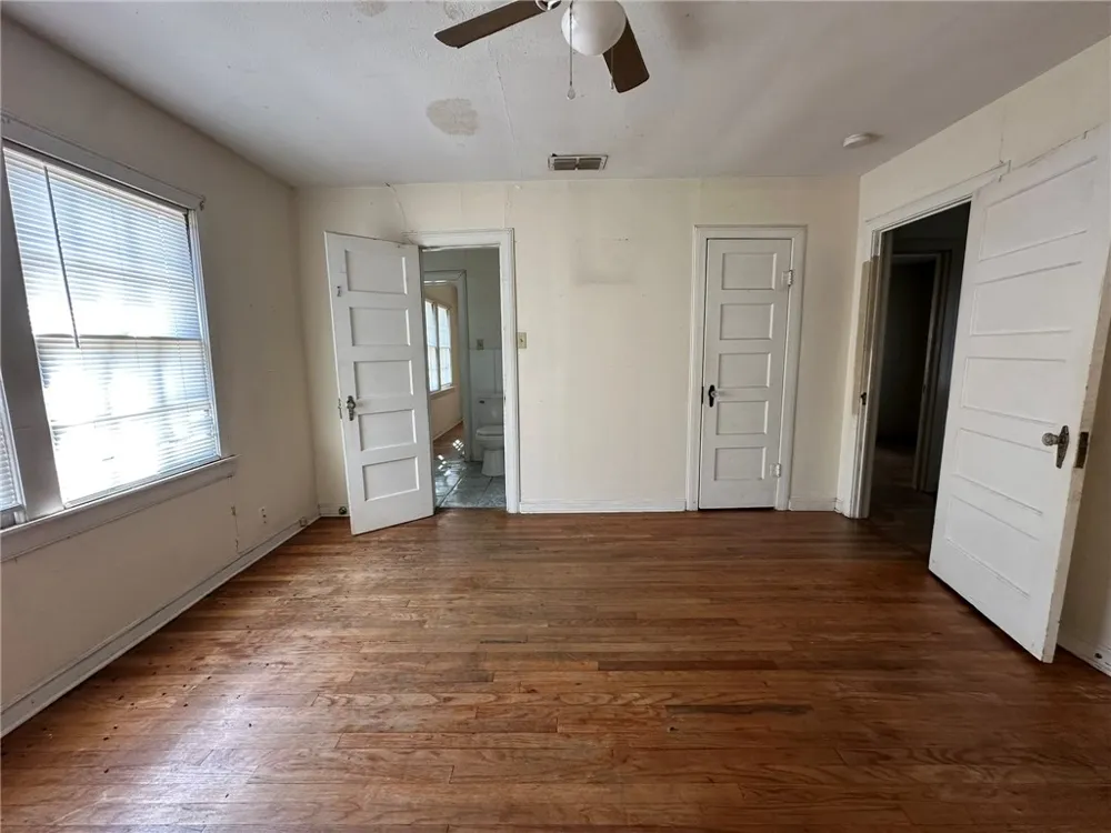 214 W Heard Street #C Refugio, TX 78377