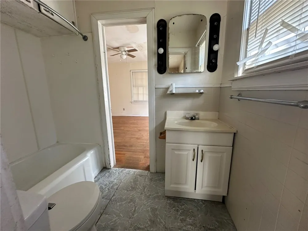214 W Heard Street #C Refugio, TX 78377
