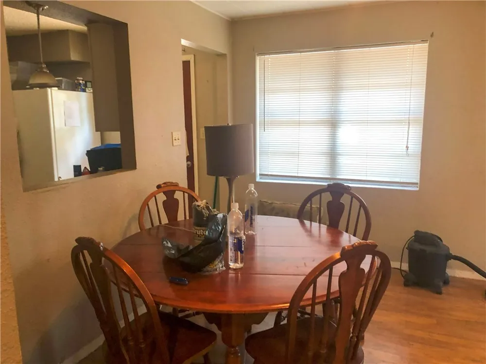 10446 5th Street Beeville, TX 78102
