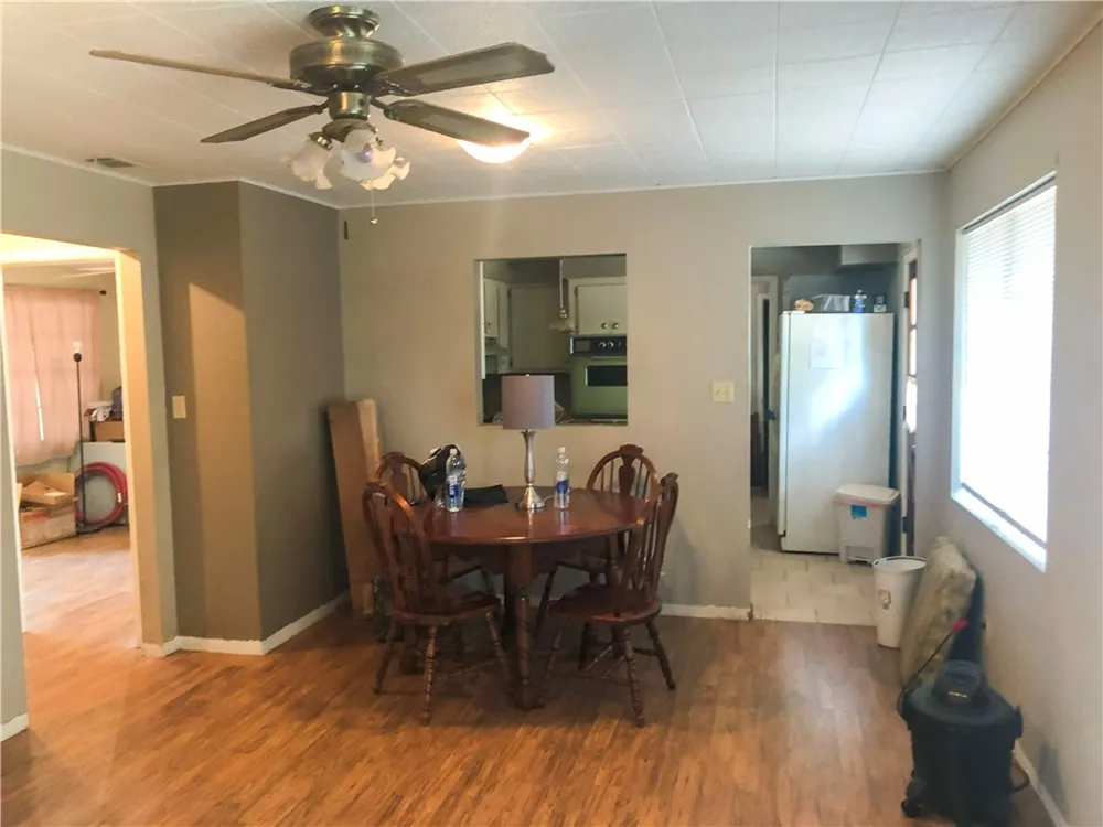10446 5th Street Beeville, TX 78102
