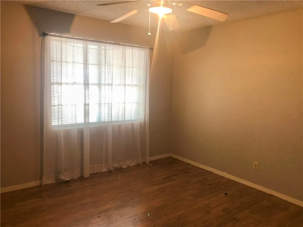 10446 5th Street Beeville, TX 78102