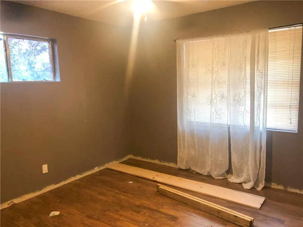 10446 5th Street Beeville, TX 78102
