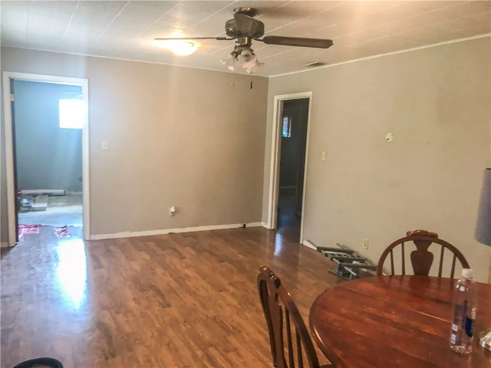 10446 5th Street Beeville, TX 78102