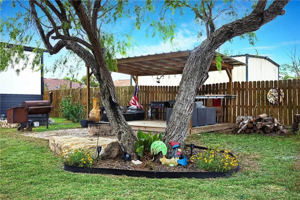 10519 County Road 2343 Sinton, TX 78387