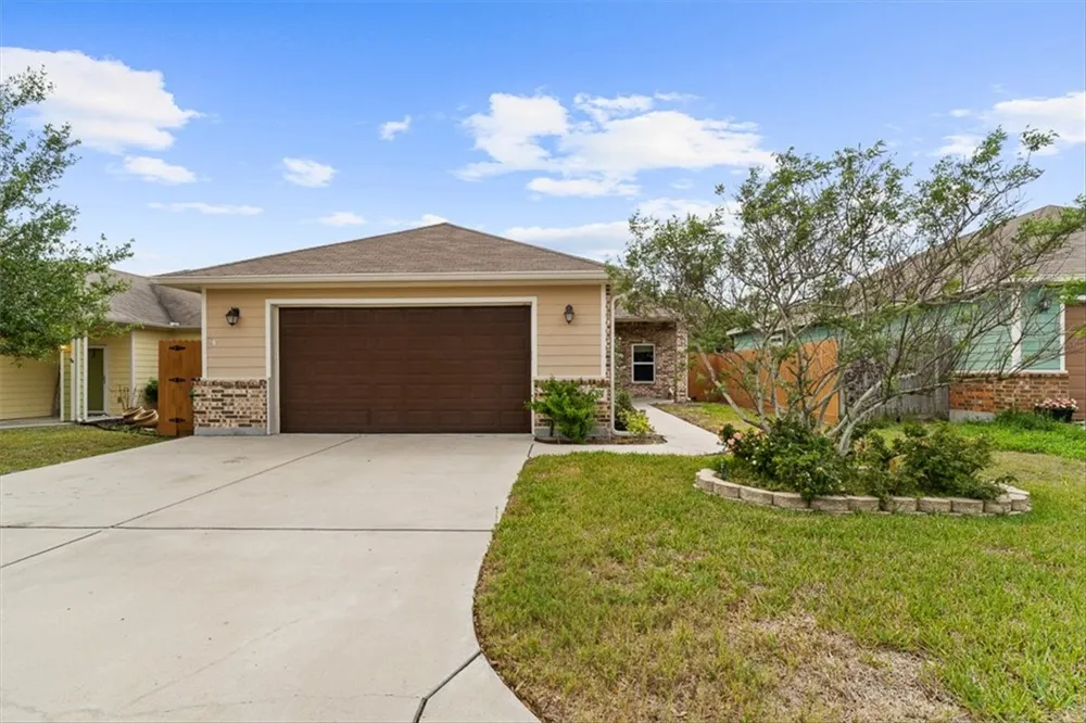 623 W Deberry Avenue Aransas Pass, TX 78336