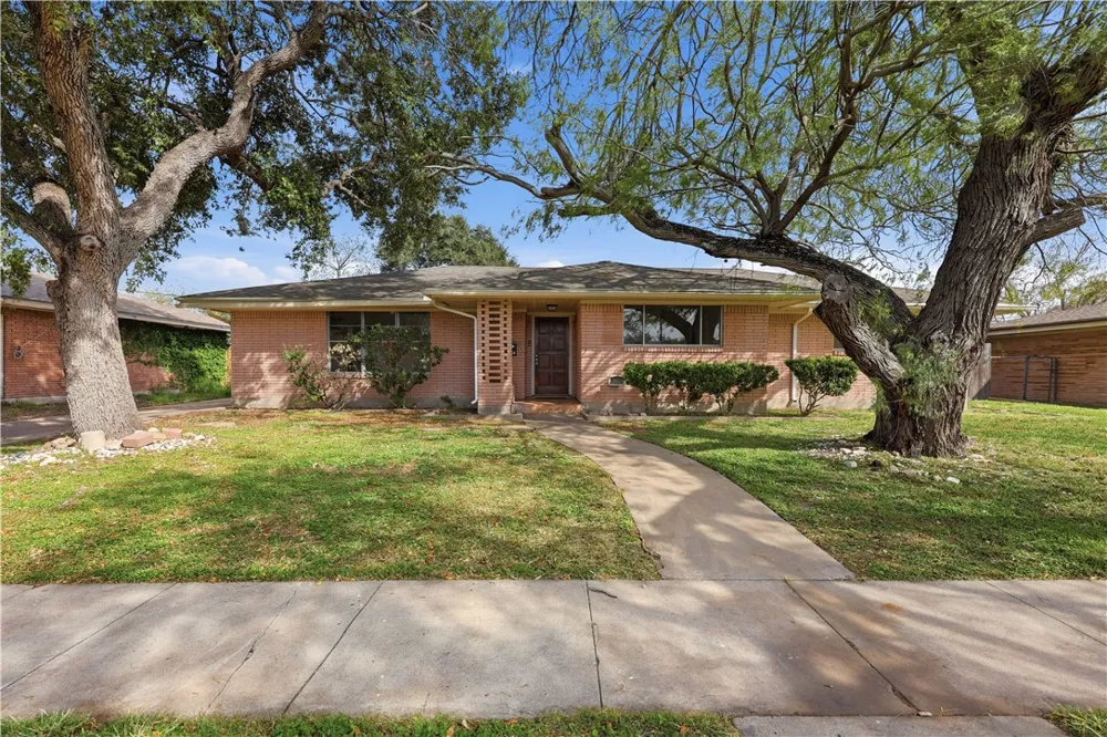 3314 Casa De Palmas Corpus Christi, TX 78411