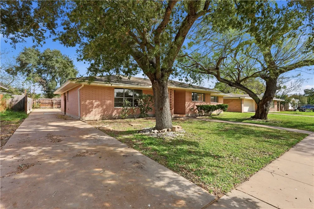 3314 Casa De Palmas Corpus Christi, TX 78411