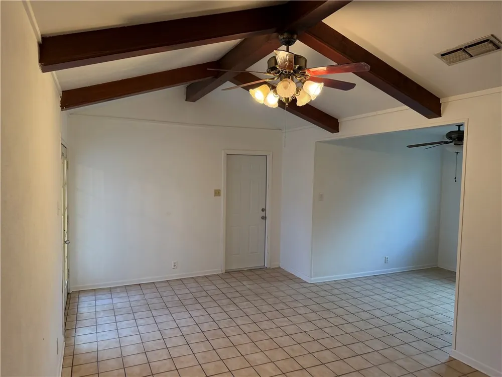1905 Rettye Drive Kingsville, TX 78363