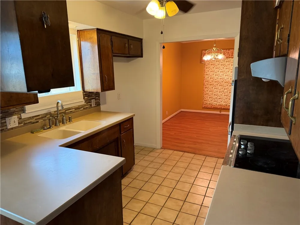 1905 Rettye Drive Kingsville, TX 78363