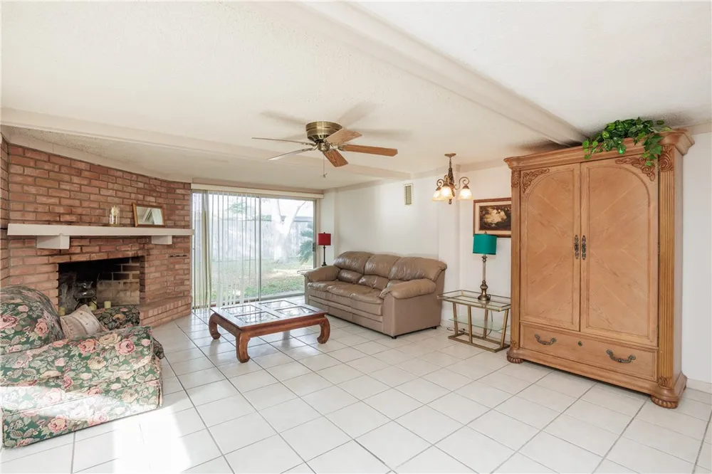 4025 Tripoli Drive Corpus Christi, TX 78411