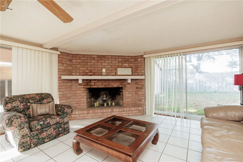 4025 Tripoli Drive Corpus Christi, TX 78411