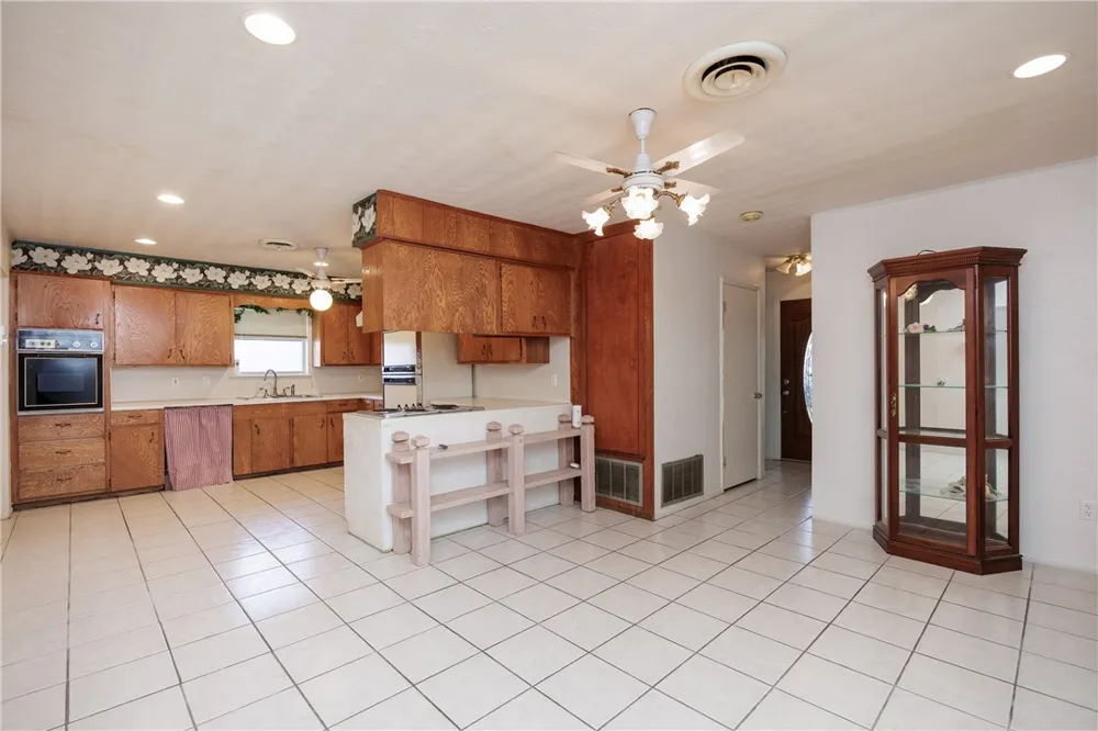 4025 Tripoli Drive Corpus Christi, TX 78411