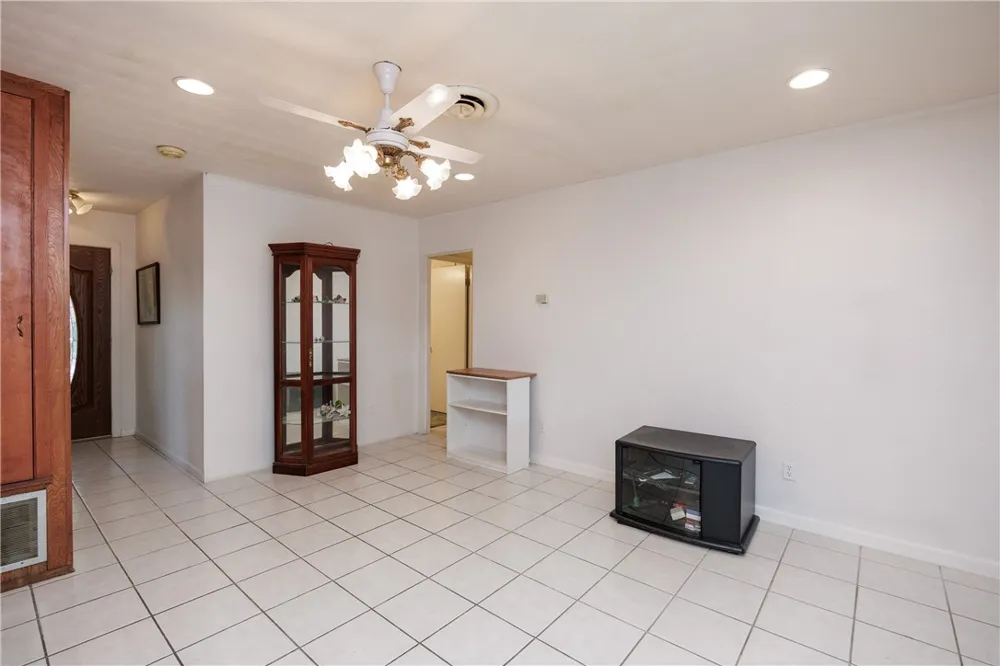 4025 Tripoli Drive Corpus Christi, TX 78411