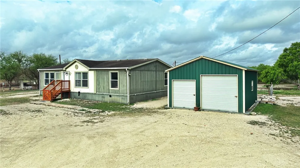 1312 Antonia Street Sinton, TX 78387