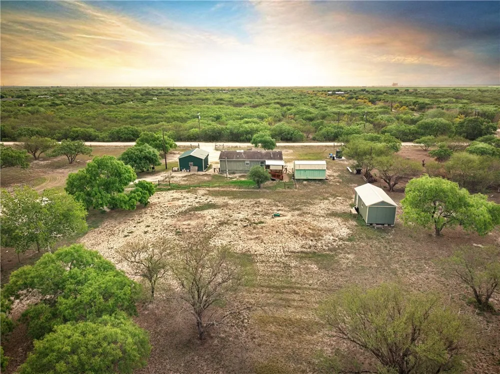 1312 Antonia Street Sinton, TX 78387