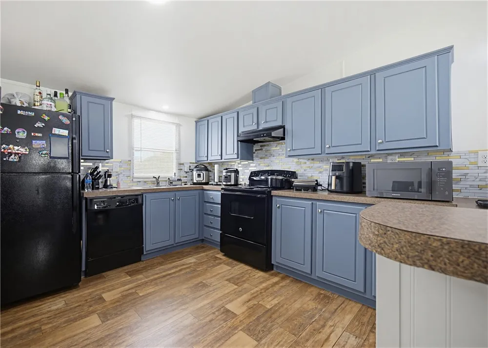 1312 Antonia Street Sinton, TX 78387