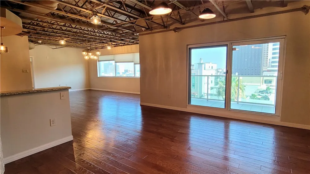 901 Upper Broadway Street #502 Corpus Christi, TX 78401