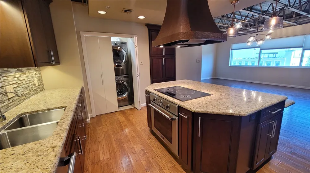 901 Upper Broadway Street #502 Corpus Christi, TX 78401
