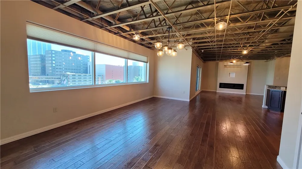901 Upper Broadway Street #502 Corpus Christi, TX 78401