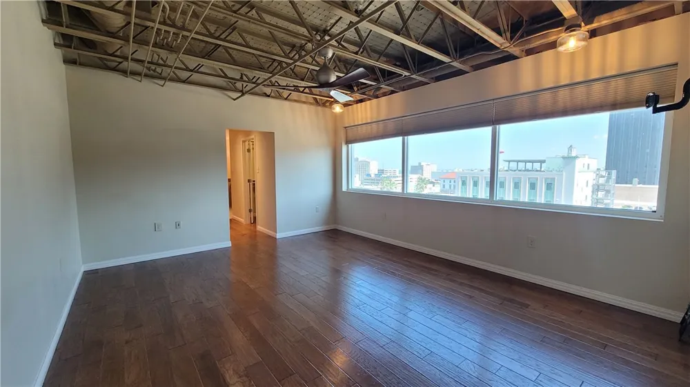 901 Upper Broadway Street #502 Corpus Christi, TX 78401