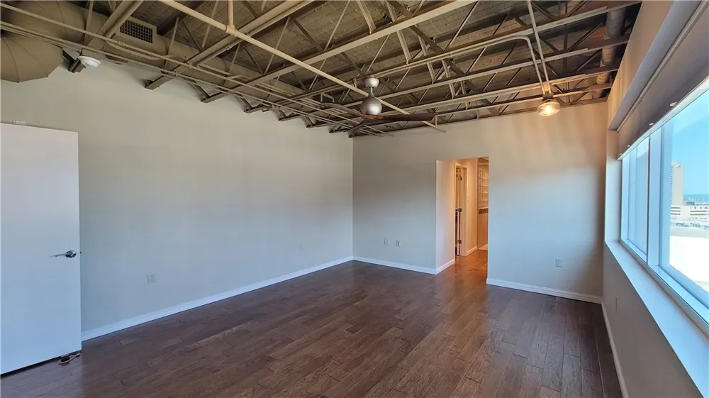 901 Upper Broadway Street #502 Corpus Christi, TX 78401