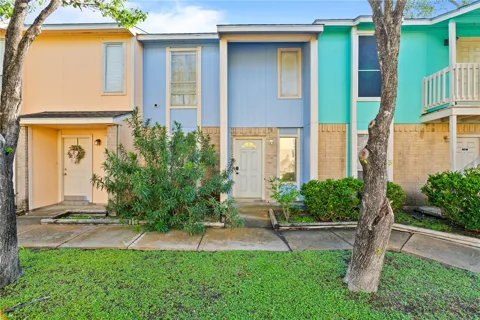 6702 Everhart #H102
