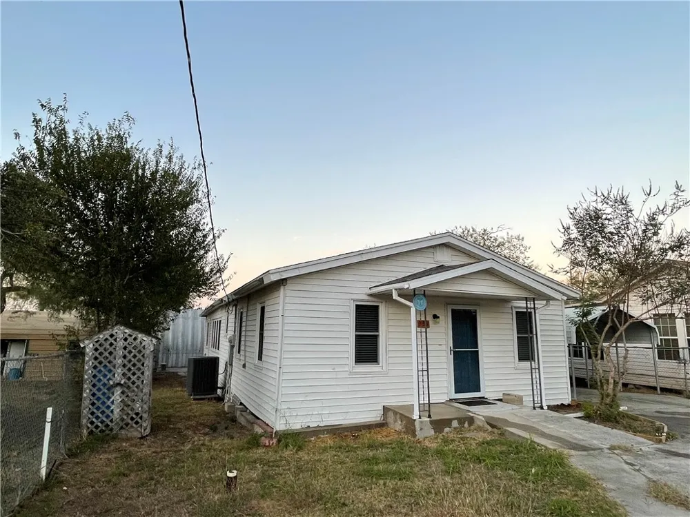 335 Stephens Loop Lake City, TX 78368