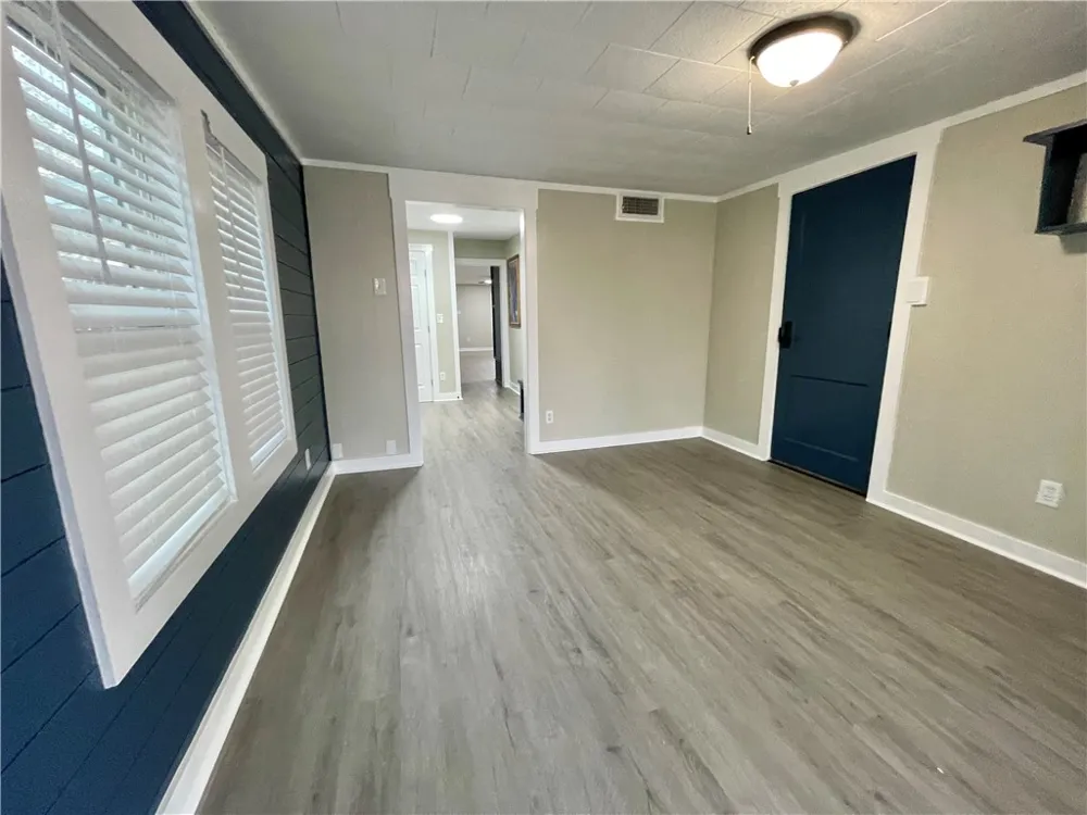 335 Stephens Loop Lake City, TX 78368