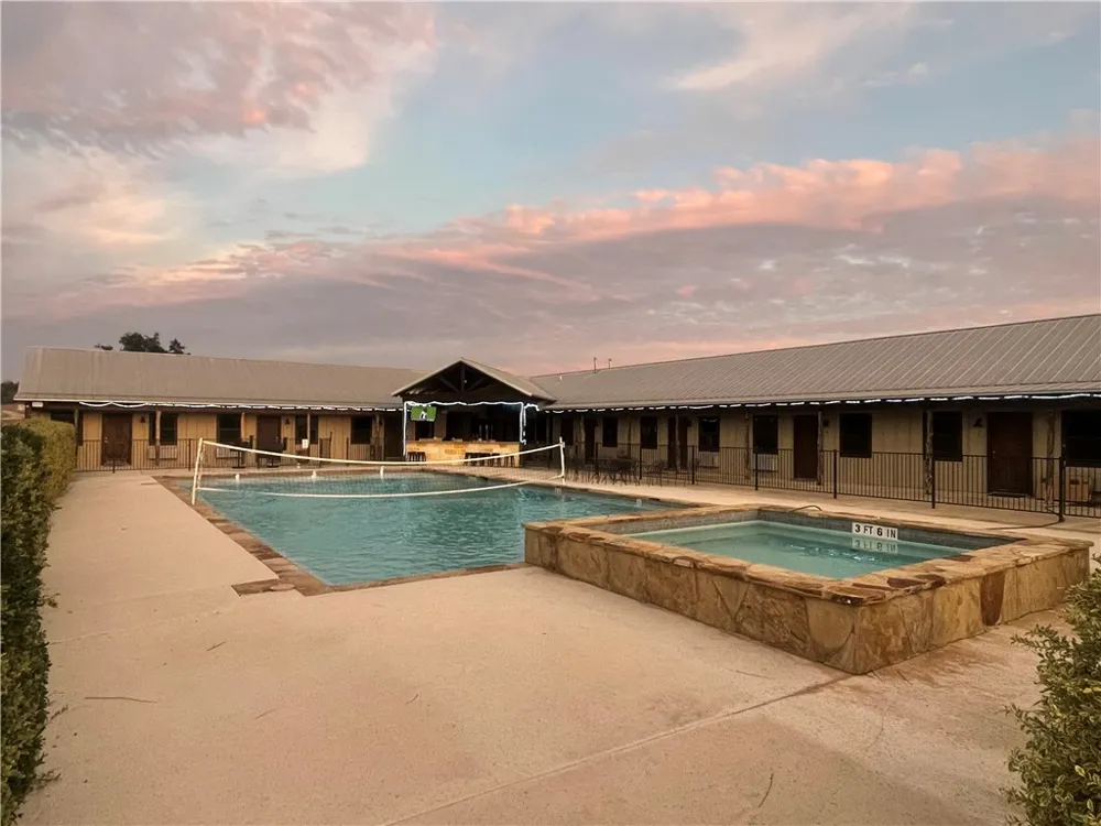 16 Mountain Laurel Lane Concan, TX 78838