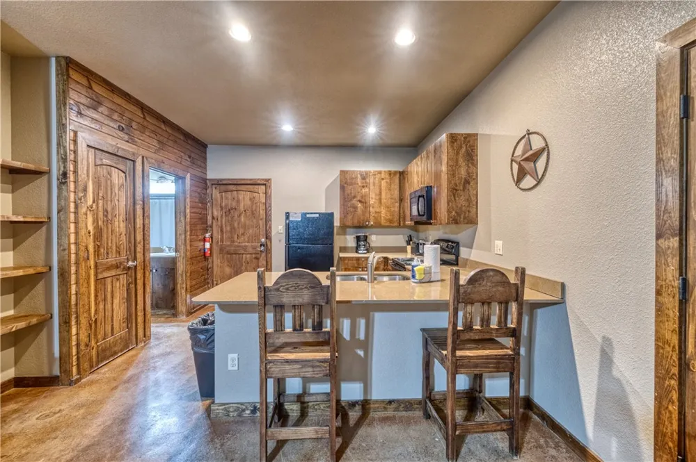 16 Mountain Laurel Lane Concan, TX 78838
