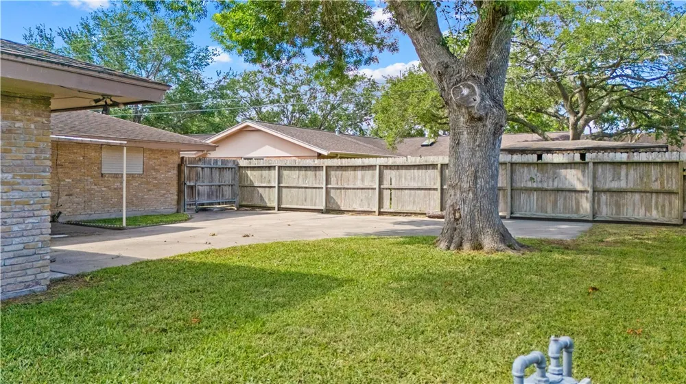 5641 Martinique Drive Corpus Christi, TX 78411