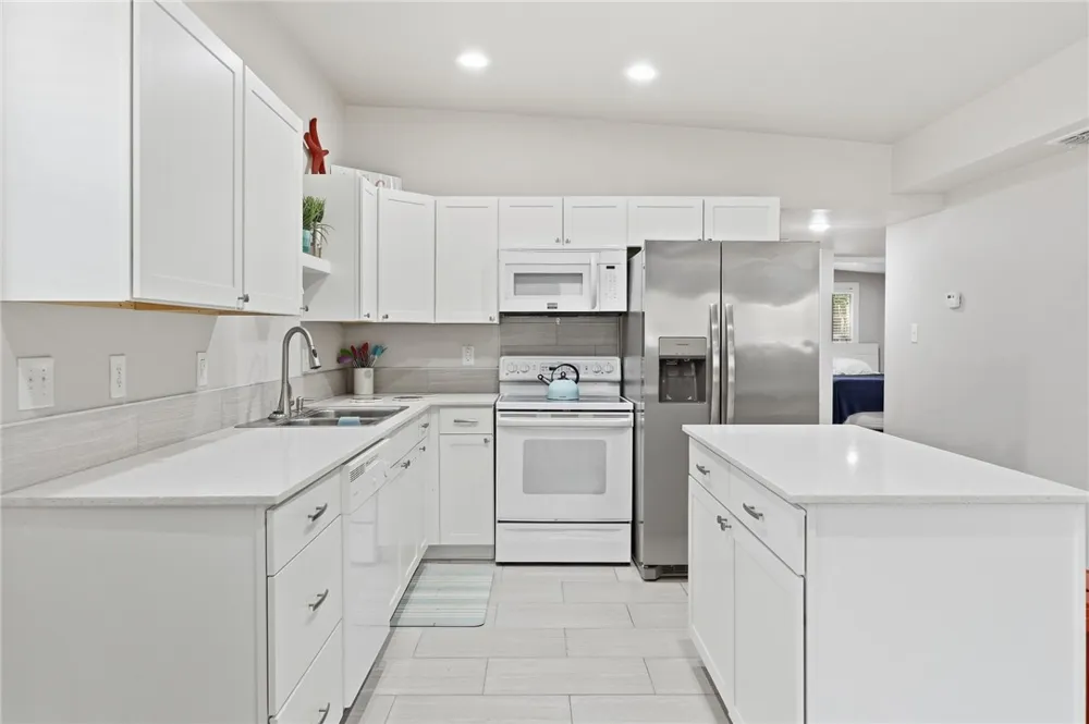 402 Mesquite Street Fulton, TX 78358
