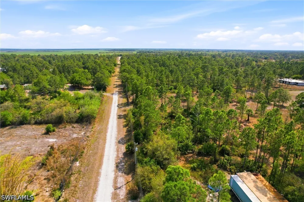 S Willow Street Montura Ranches, FL 33440