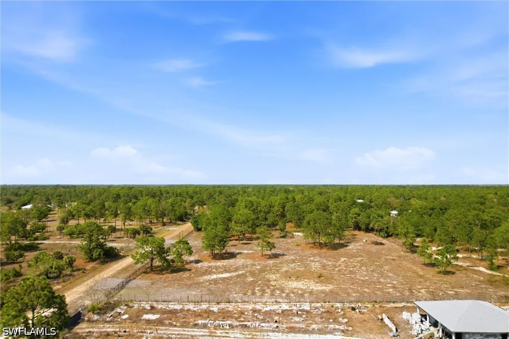 S Willow Street Montura Ranches, FL 33440