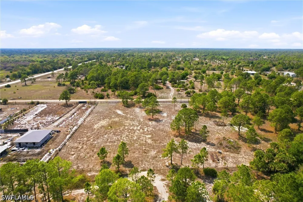 S Willow Street Montura Ranches, FL 33440