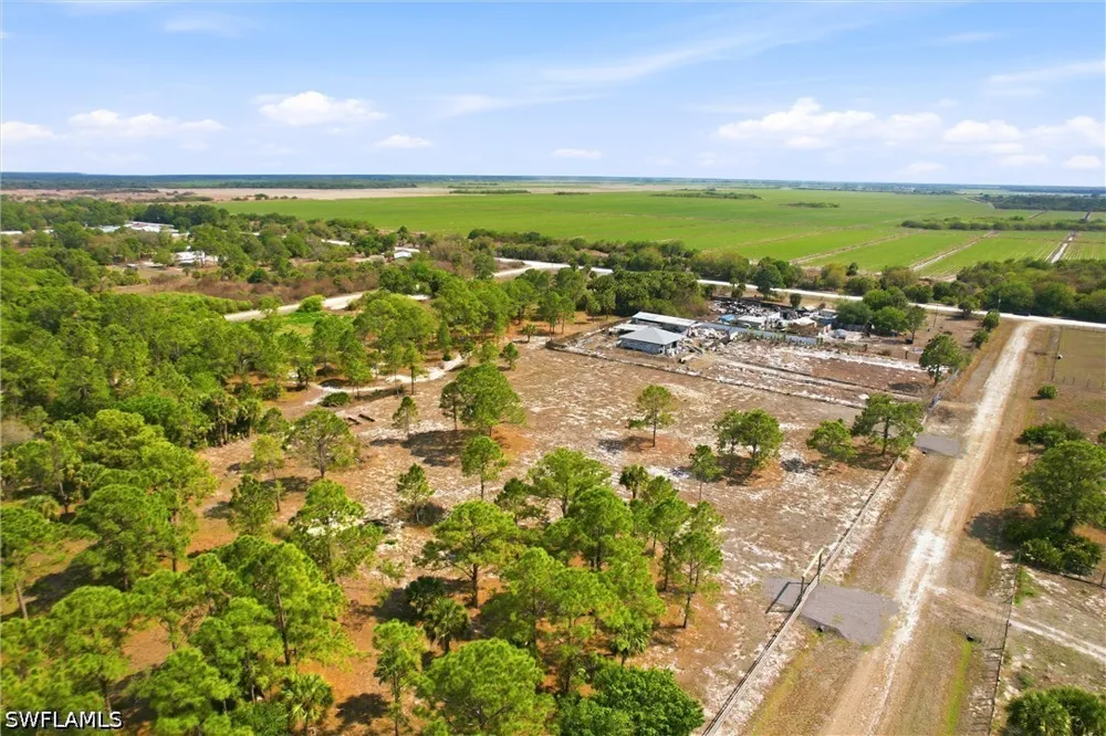 S Willow Street Montura Ranches, FL 33440