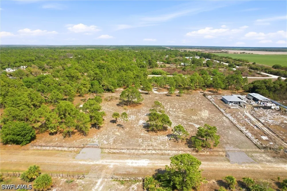 S Willow Street Montura Ranches, FL 33440