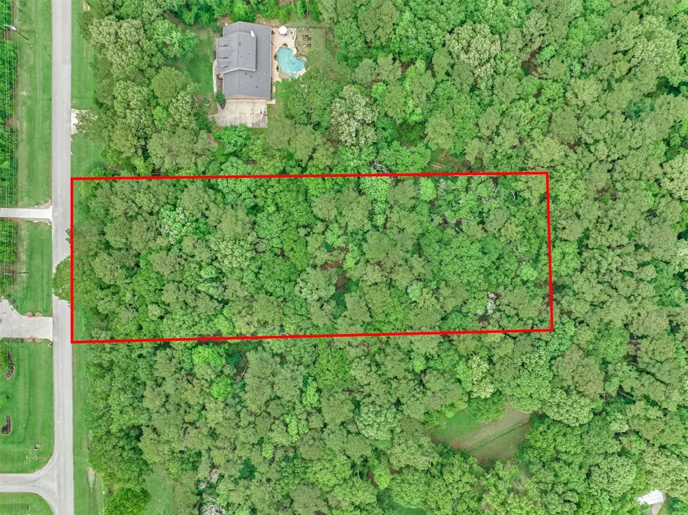 Lake Commons Way Huffman, TX 77336