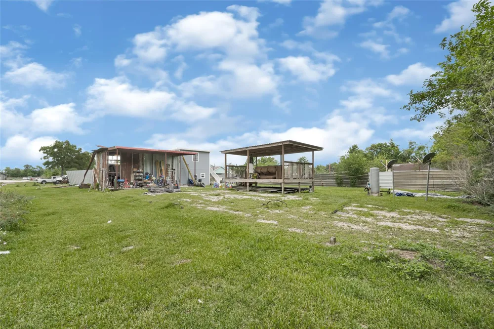 811 Coen Road Rosharon, TX 77583