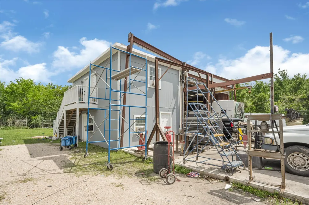 811 Coen Road Rosharon, TX 77583
