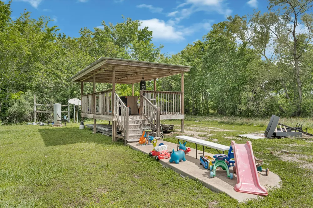 811 Coen Road Rosharon, TX 77583