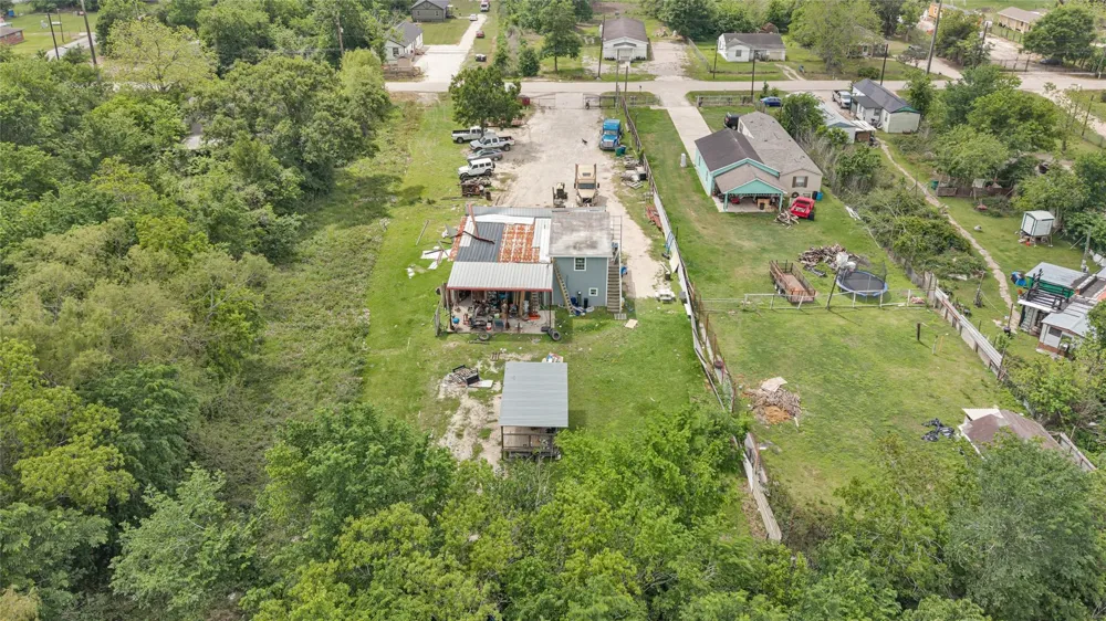 811 Coen Road Rosharon, TX 77583