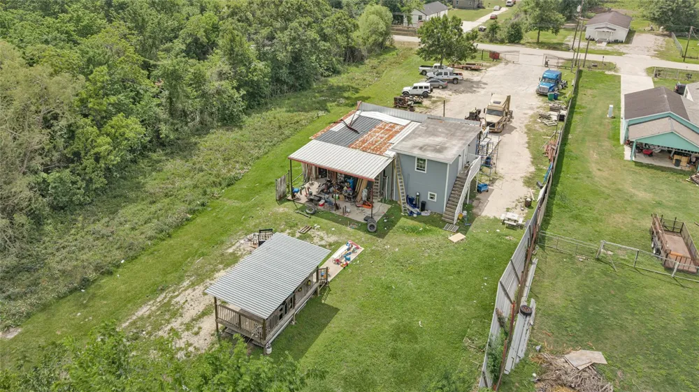 811 Coen Road Rosharon, TX 77583