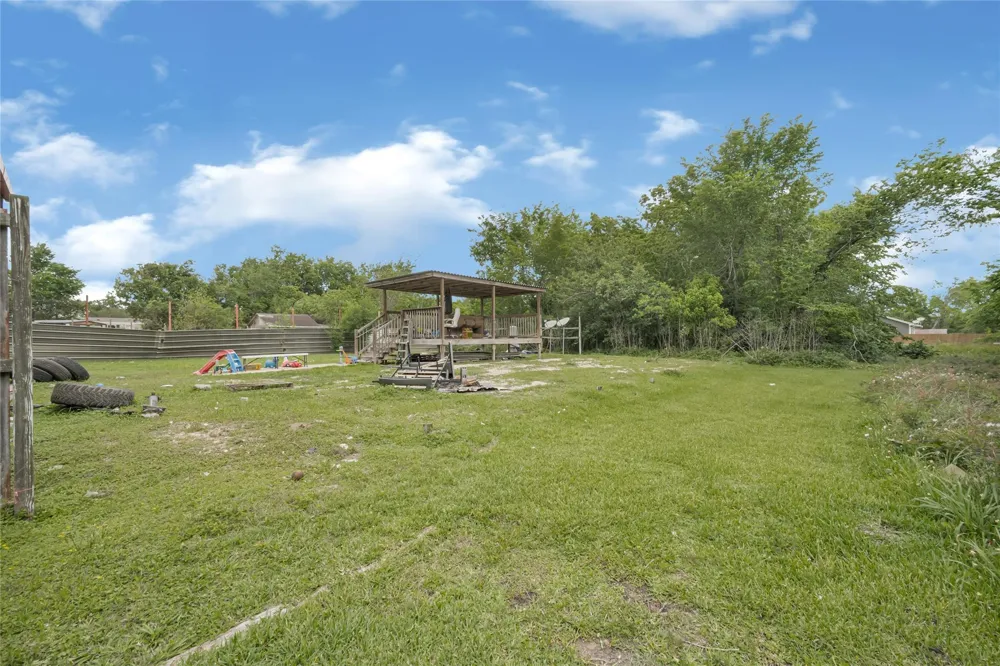 811 Coen Road Rosharon, TX 77583