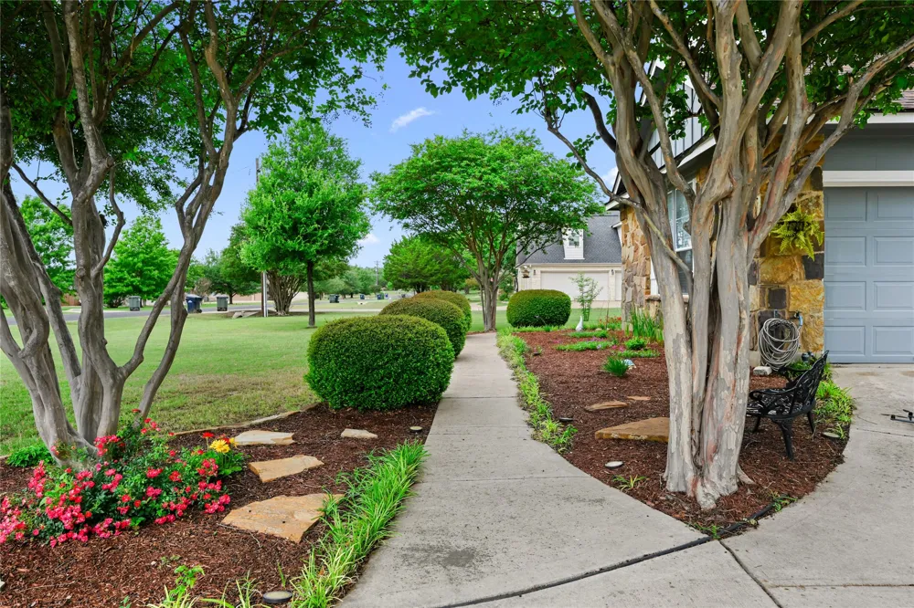 112 Hobby Horse Liberty Hill, TX 78642